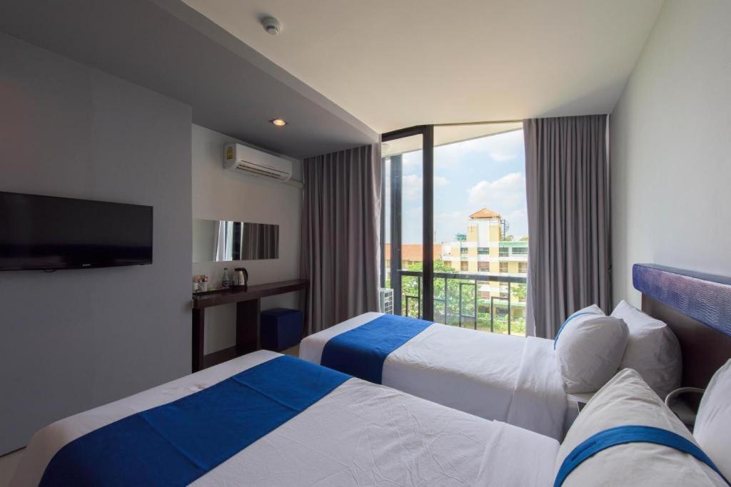 Ingtara Hotel Khon Kaen Buitenkant foto