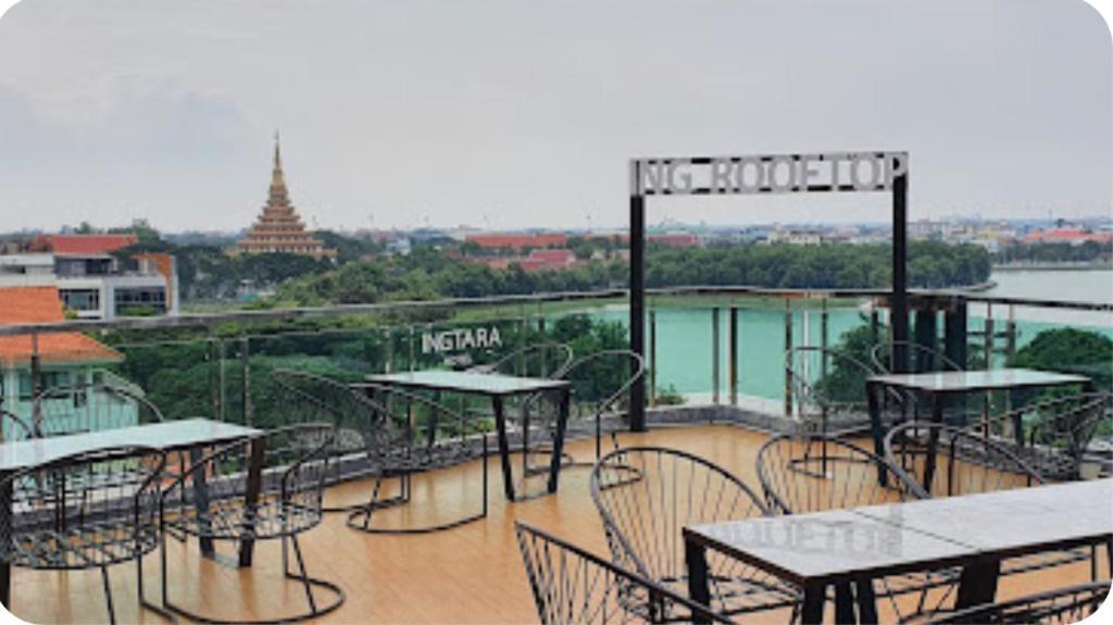 Ingtara Hotel Khon Kaen Buitenkant foto